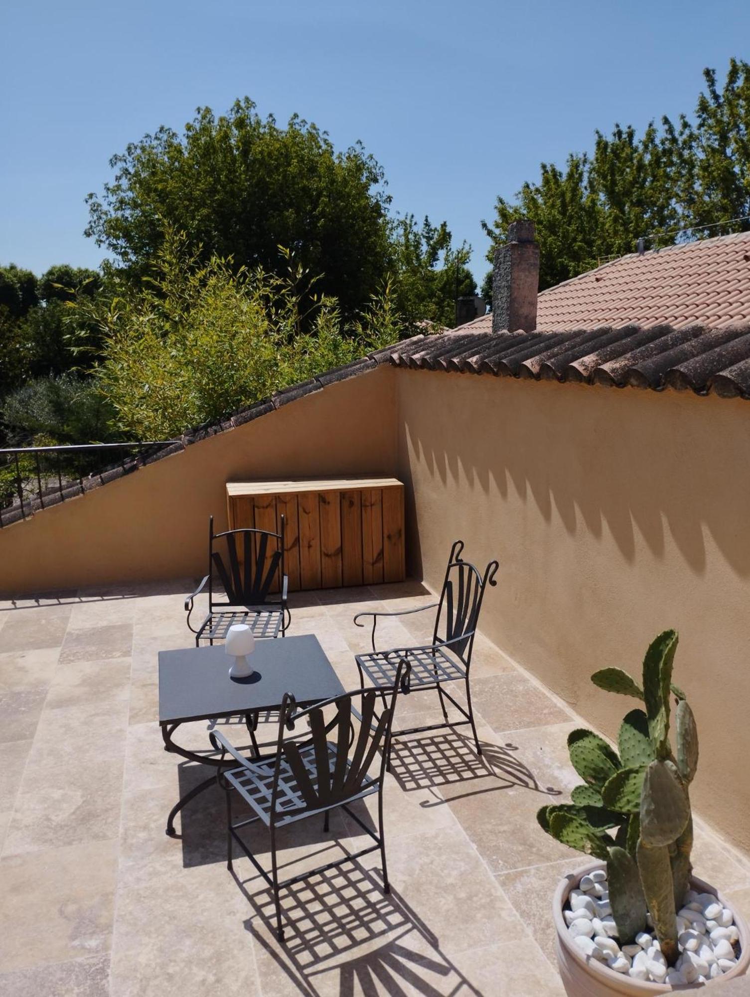 Les Tilleuls Cavaillon Extérieur photo